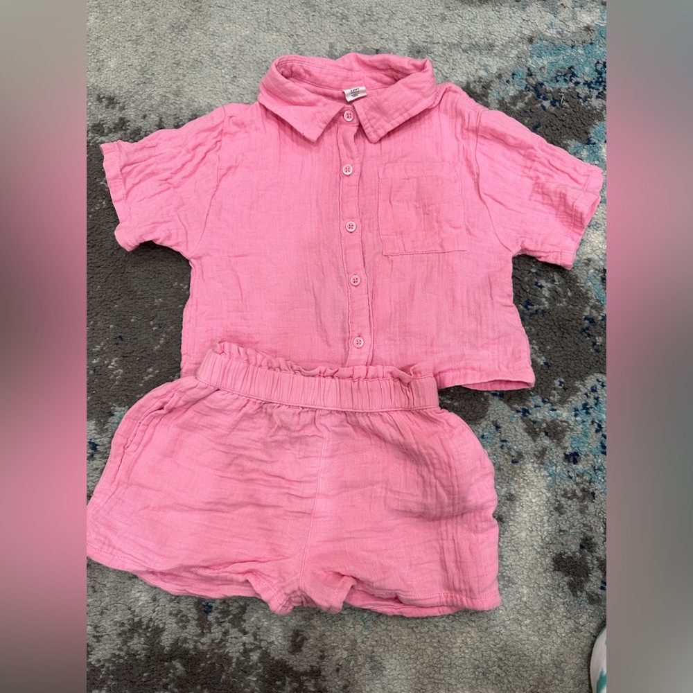 Gap two piece set